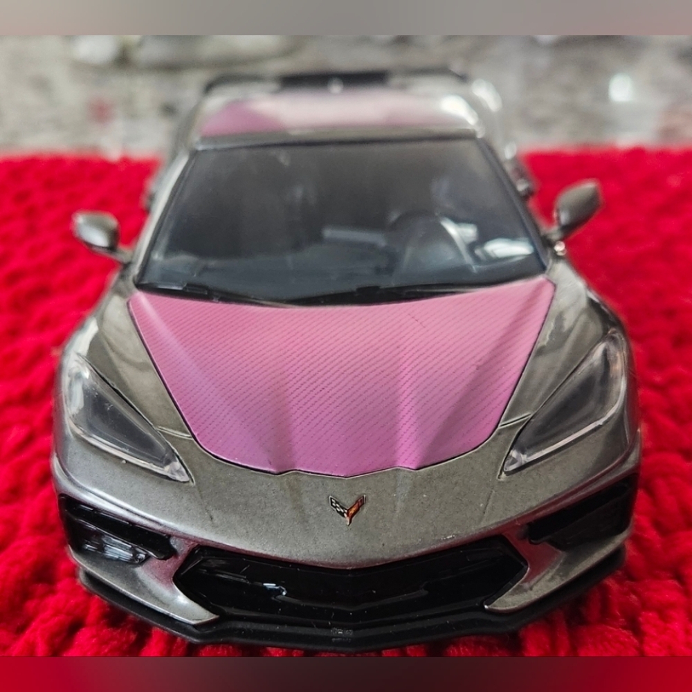 Jada 1:24 2020 Chevrolet Corvette Stingray Diecast Car Pink Wheels Hood